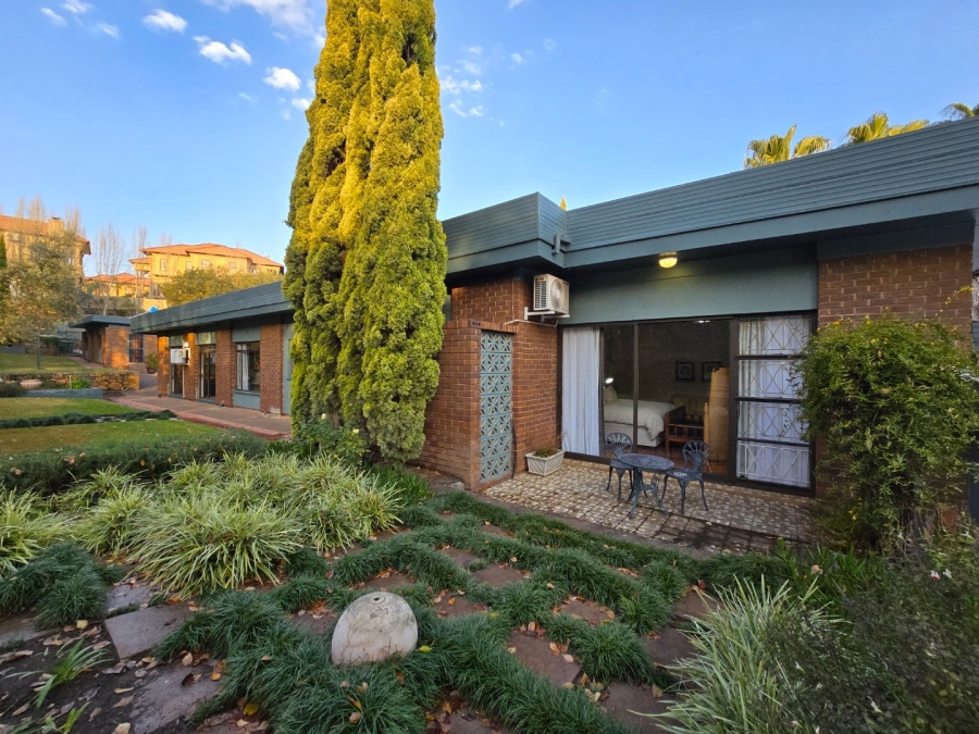 5 Bedroom Property for Sale in Dan Pienaar Free State